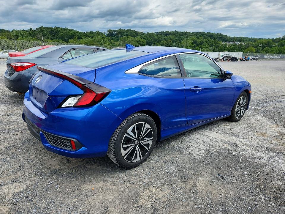 Photo 3 from auction – 2018 HONDA CIVIC with VIN 2HGFC3B35JH353617