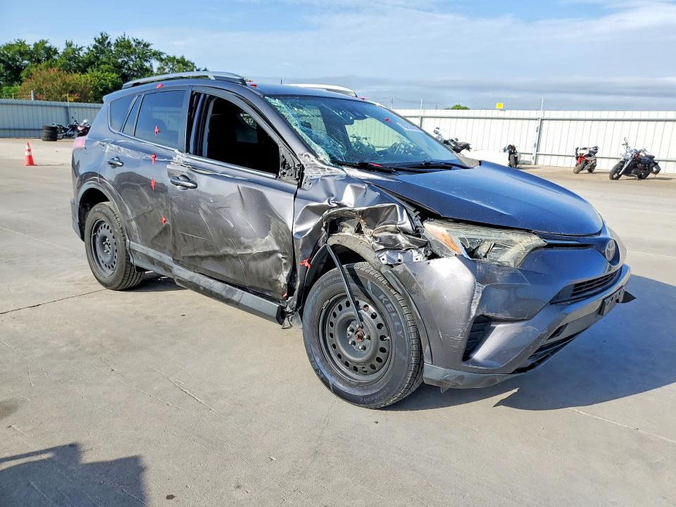 Photo 4 from auction – 2017 TOYOTA RAV4 with VIN JTMZFREV2HJ701496