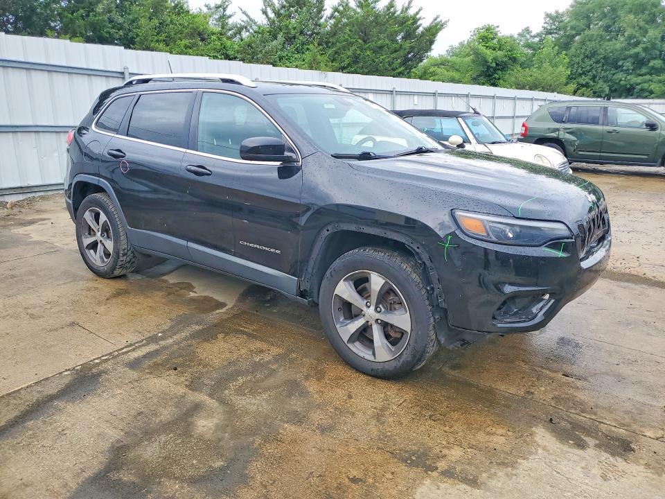 Photo 4 from auction – 2019 JEEP CHEROKEE with VIN 1C4PJMDX0KD335071