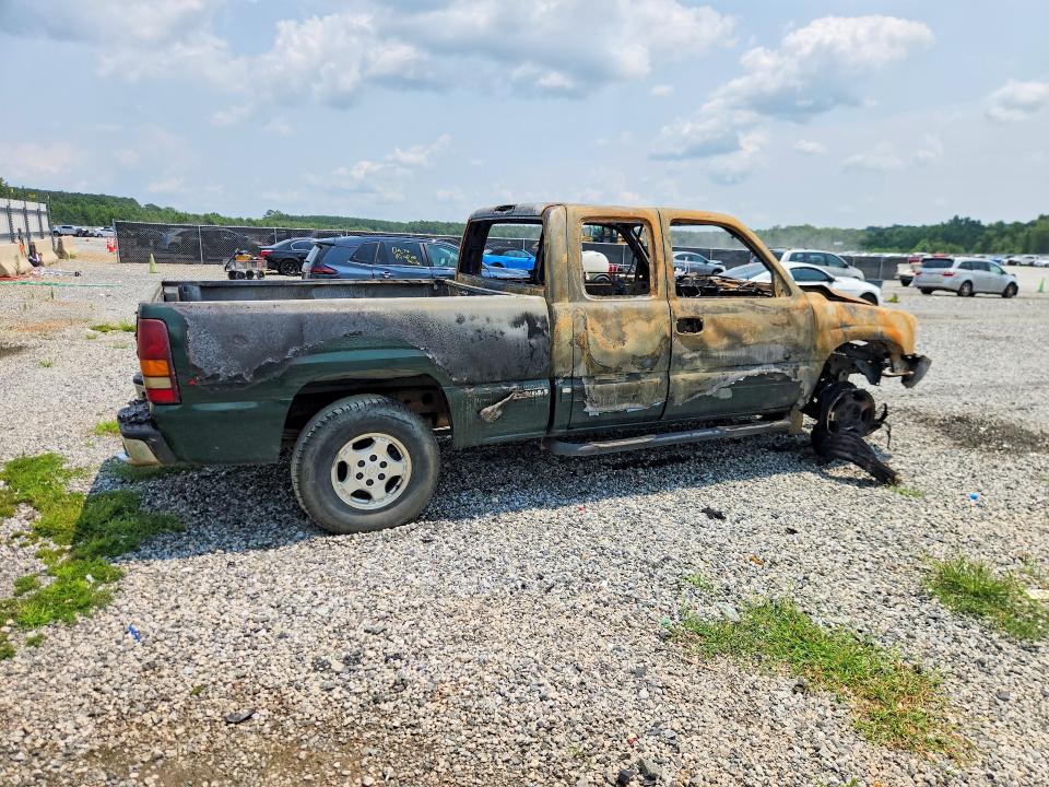 Photo 3 from auction – 2001 CHEVROLET SILVERADO with VIN 2GCEK19T611343534