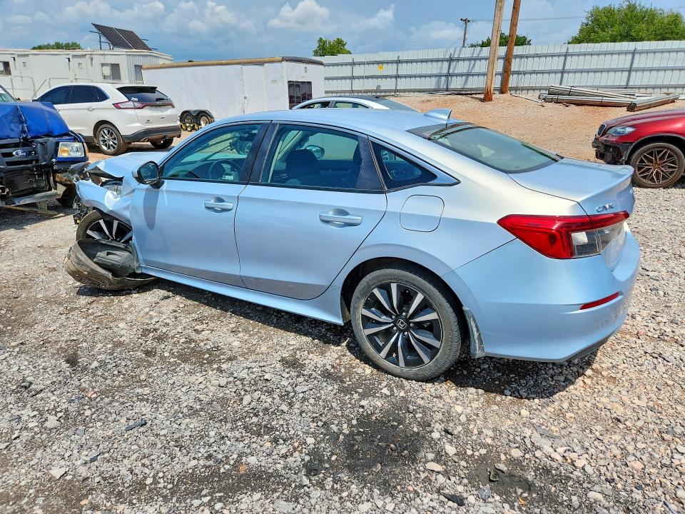 Photo 2 from auction – 2022 HONDA CIVIC with VIN 2HGFE1F75NH305083