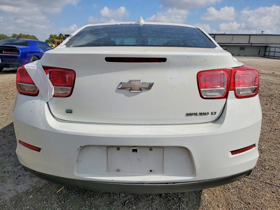 Photo 6 from auction – 2015 CHEVROLET MALIBU with VIN 1G11C5SL4FU144323