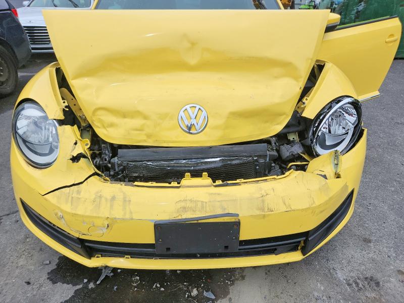 Photo 11 from auction – 2012 VOLKSWAGEN BEETLE with VIN 3VWJP7AT2CM602527