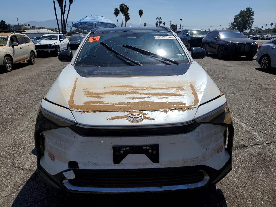 Photo 5 from auction – 2024 TOYOTA BZ4X with VIN JTMABACA5RA074661