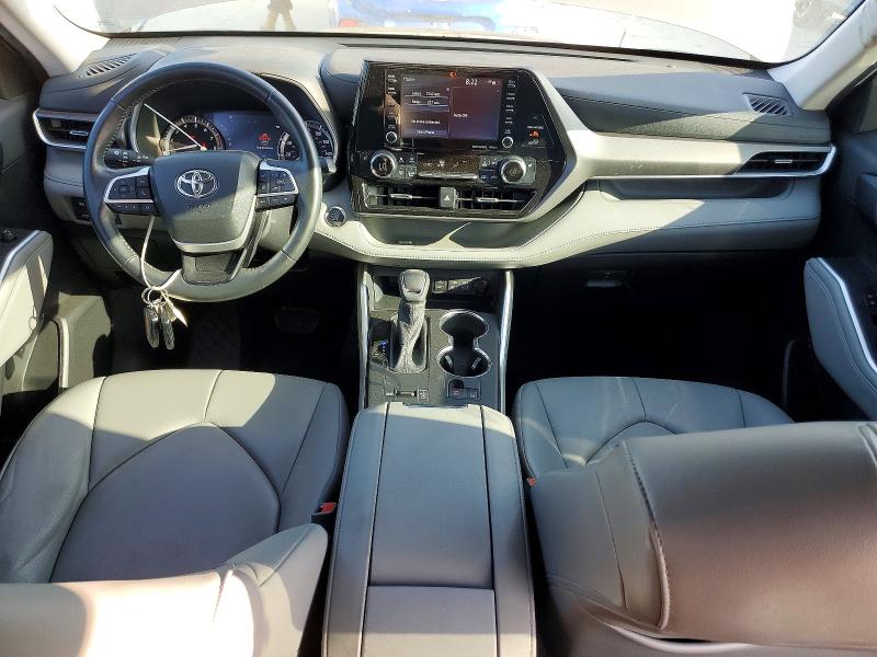 Photo 8 from auction – 2022 TOYOTA HIGHLANDER with VIN 5TDGZRAH0NS117983
