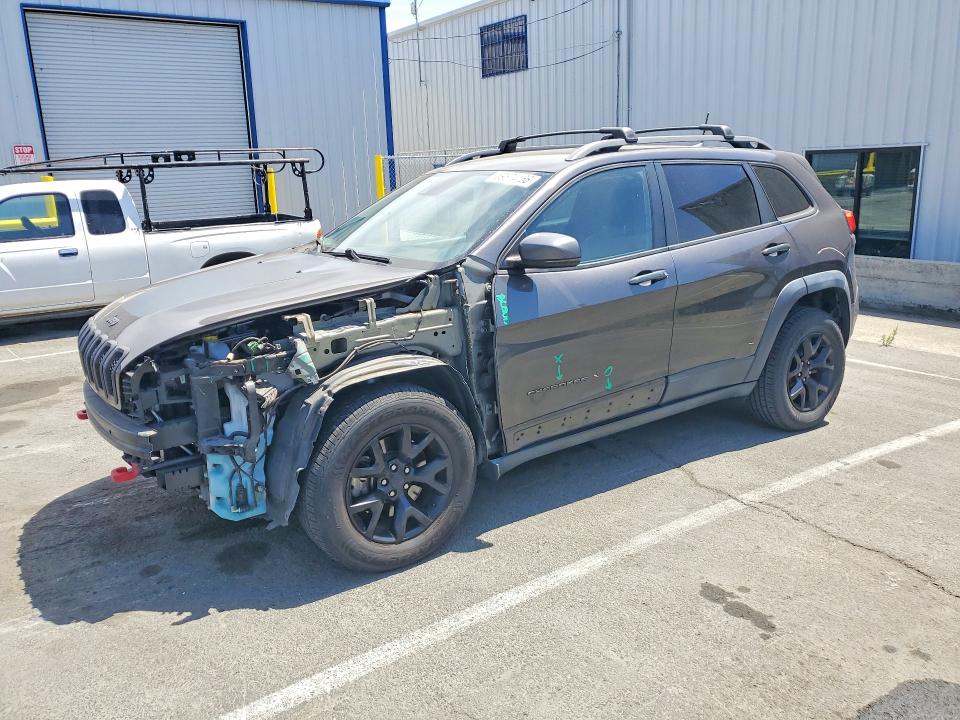 Photo 1 from auction – 2017 JEEP CHEROKEE with VIN 1C4PJMBS1HW649395