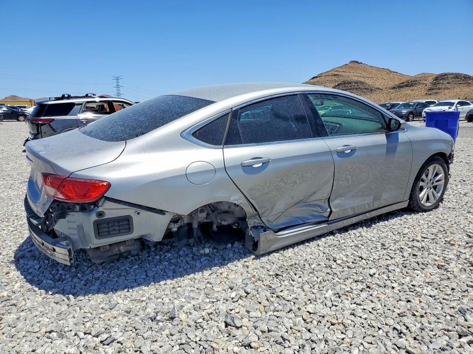 Photo 3 from auction – 2015 CHRYSLER 200 LIMITED with VIN 1C3CCCAB5FN568511
