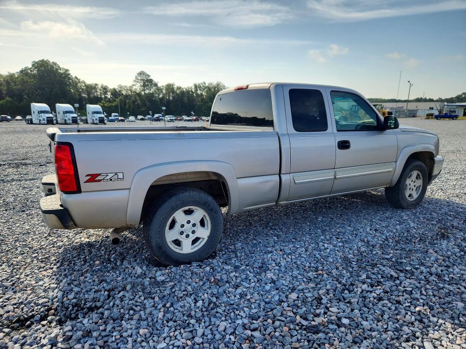 Photo 3 from auction – 2006 CHEVROLET SILVERADO with VIN 1GCEK19B16Z141853