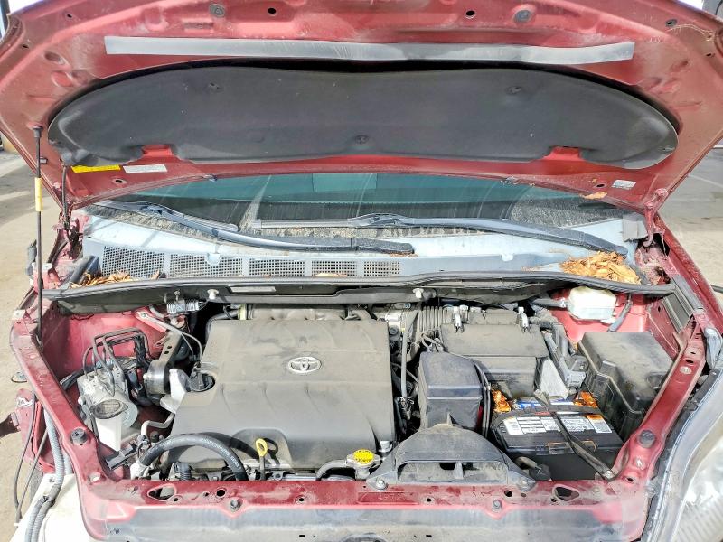 Photo 12 from auction – 2012 TOYOTA SIENNA with VIN 5TDDK3DC3CS048823