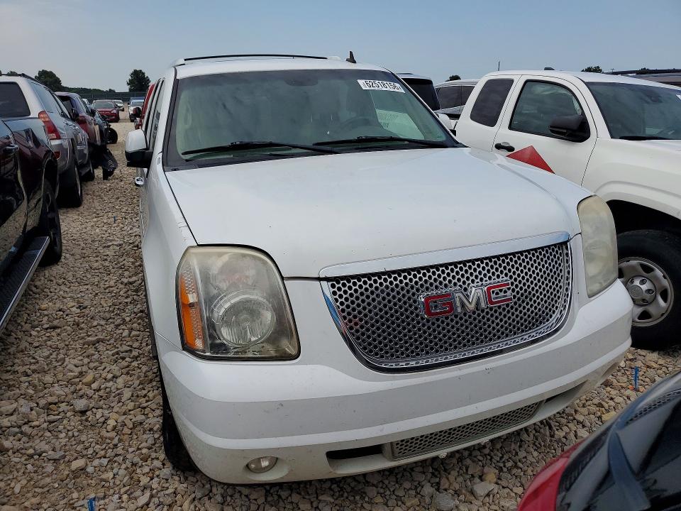 Photo 5 from auction – 2007 GMC YUKON with VIN 1GKFK63837J374913