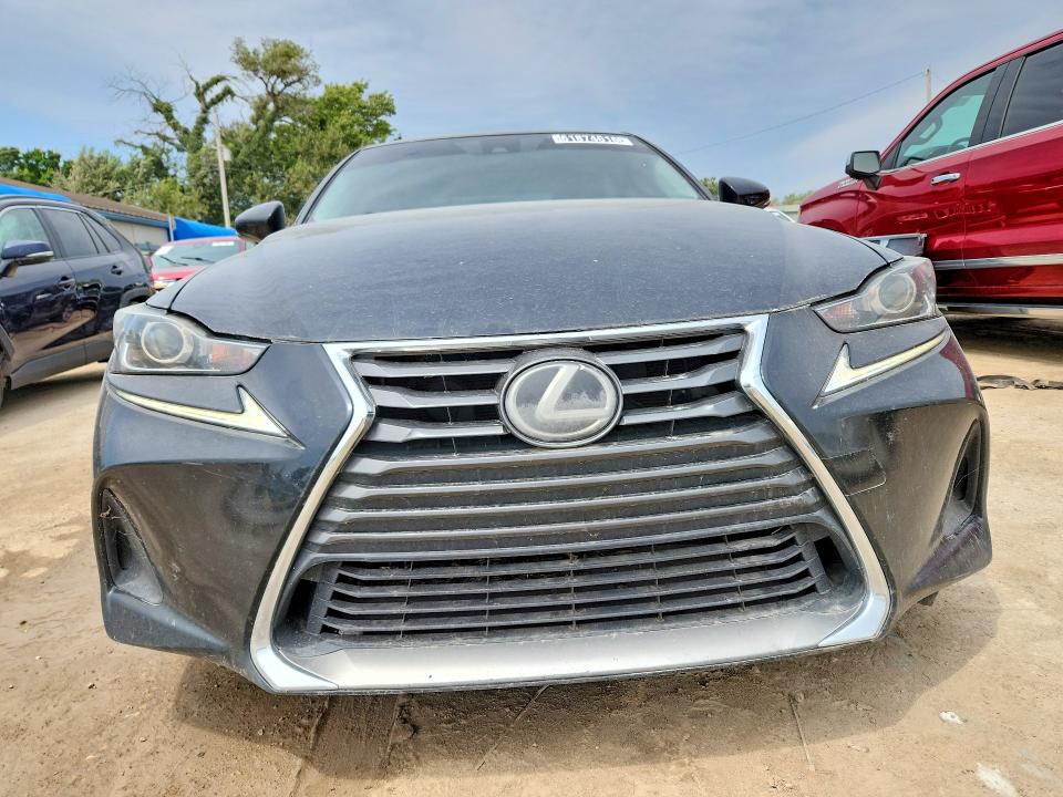 Photo 5 from auction – 2018 LEXUS IS with VIN JTHBA1D28J5081498