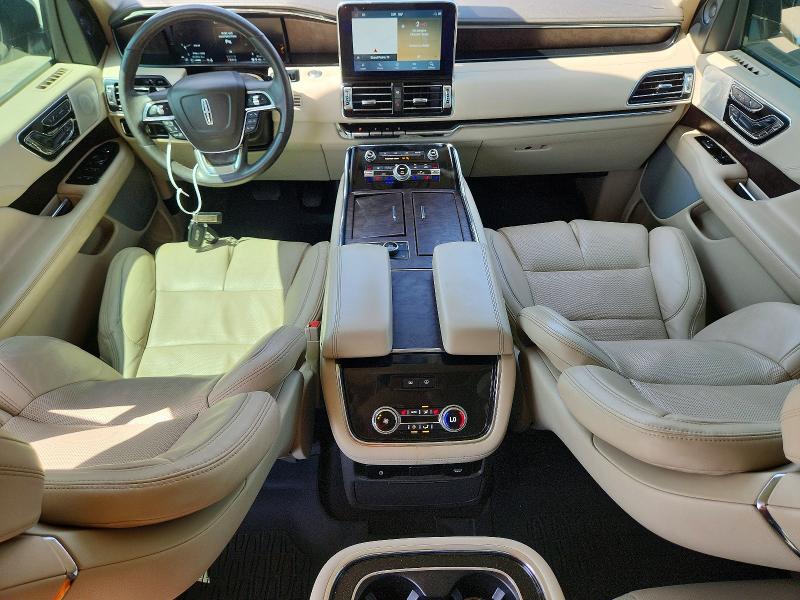Photo 8 from auction – 2020 LINCOLN NAVIGATOR with VIN 5LMJJ2LT3LEL19699