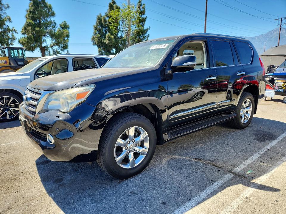LEXUS GX 2013 مع رقم تعريف المركبة JTJJM7FX4D5059418 - صورة من المزاد