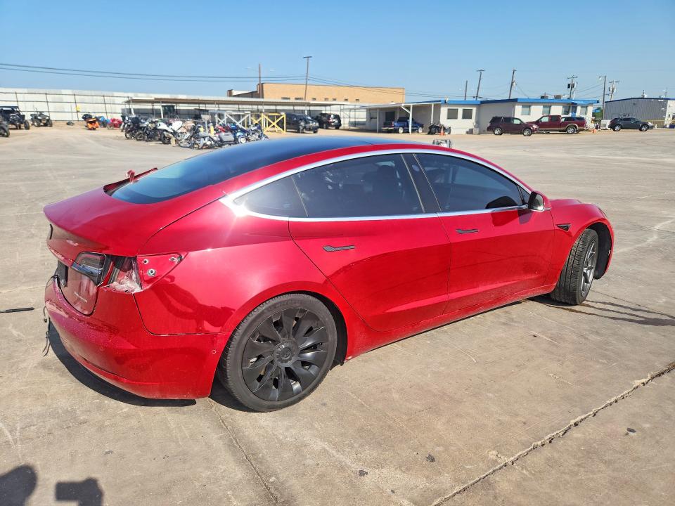 Снимка 3 от търг – 2019 TESLA MODEL 3 с VIN 5YJ3E1EB0KF442070