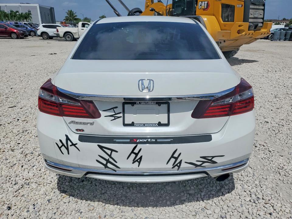 Photo 6 from auction – 2017 HONDA ACCORD with VIN 1HGCR2F35HA143985