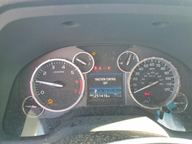 Photo 9 from auction – 2017 TOYOTA TUNDRA with VIN 5TFUM5F14HX070560