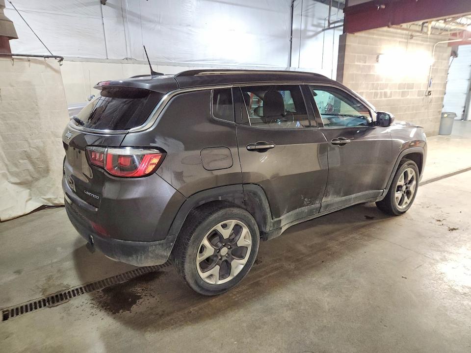 Photo 3 from auction – 2020 JEEP COMPASS with VIN 3C4NJDCB5LT221379