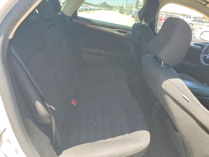 Photo 10 from auction – 2020 FORD FUSION with VIN 3FA6P0LU1LR170883