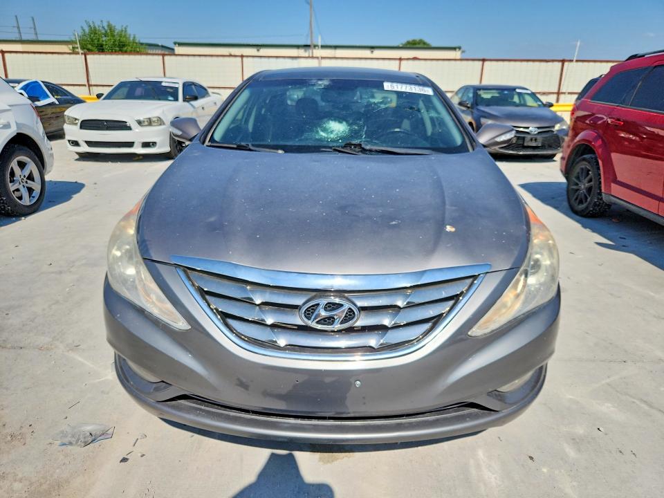 Photo 5 from auction – 2012 HYUNDAI SONATA with VIN 5NPEC4AB0CH371204