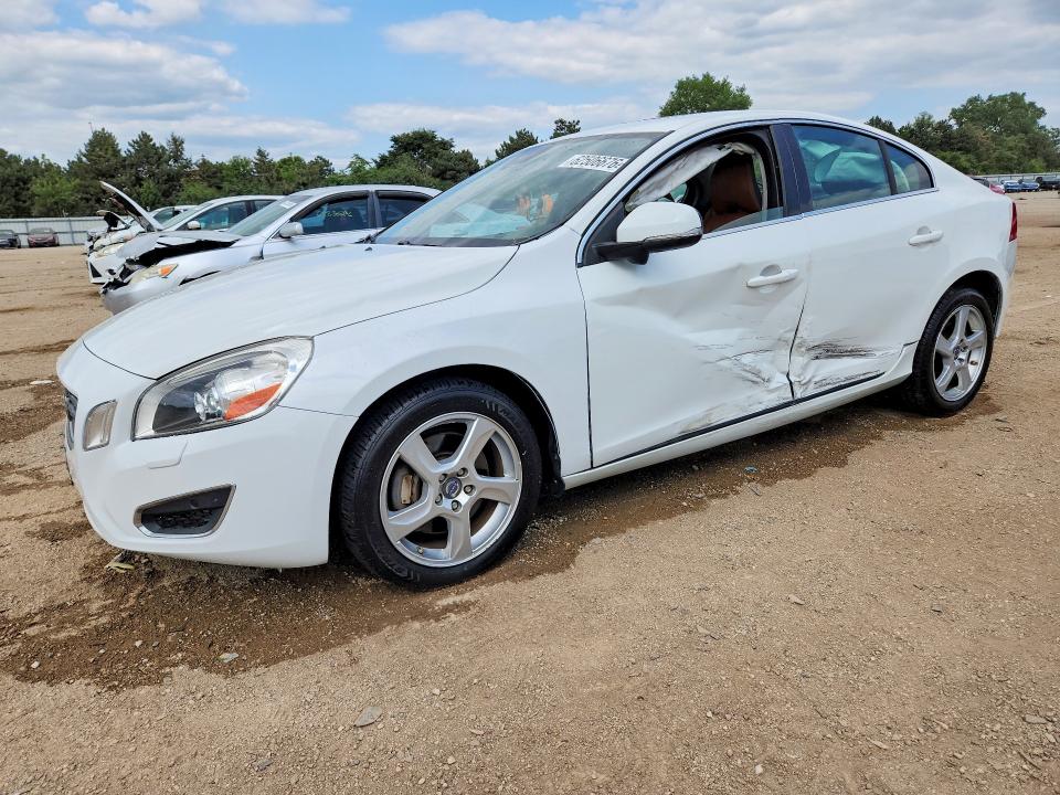 VOLVO S60 2013 with VIN YV1612FHXD2183248 - Photo from auction