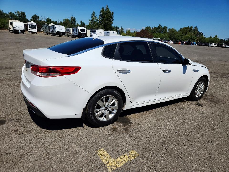 Photo 3 from auction – 2016 KIA OPTIMA with VIN 5XXGT4L35GG070489