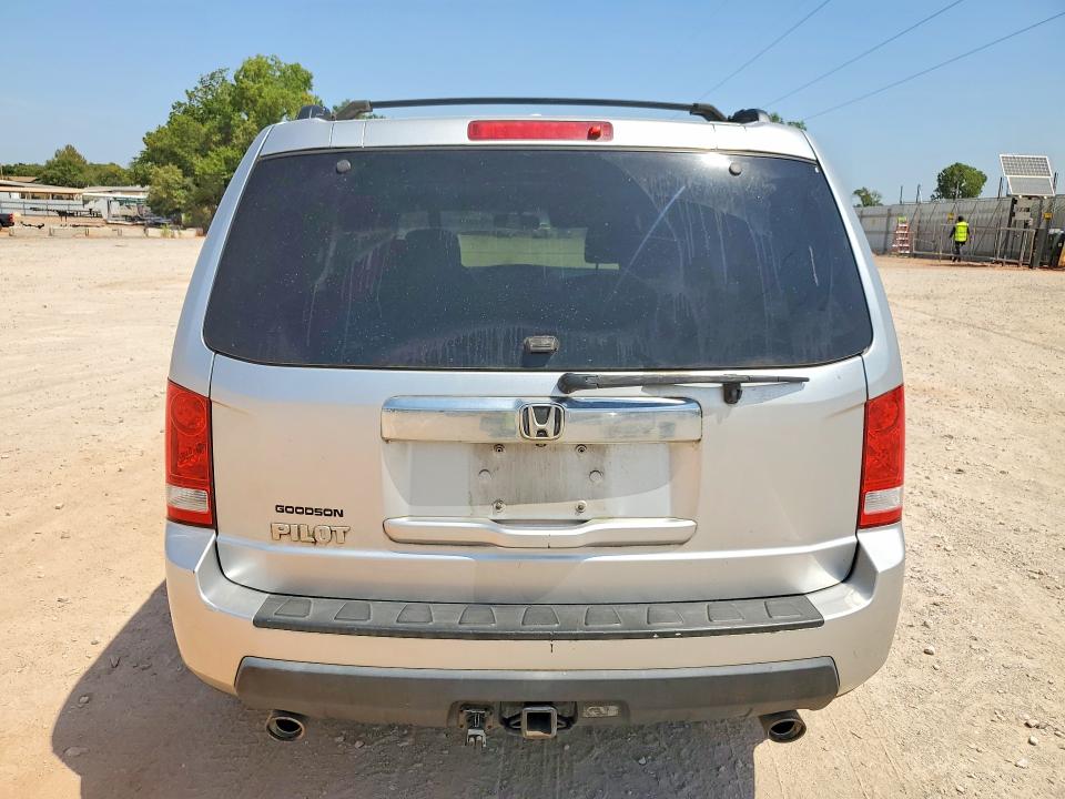 Photo 6 from auction – 2010 HONDA PILOT with VIN 5FNYF3H56AB018301