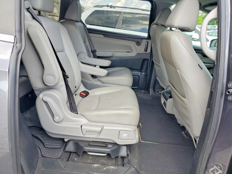 Photo 11 from auction – 2018 HONDA ODYSSEY with VIN 5FNRL6H77JB022566