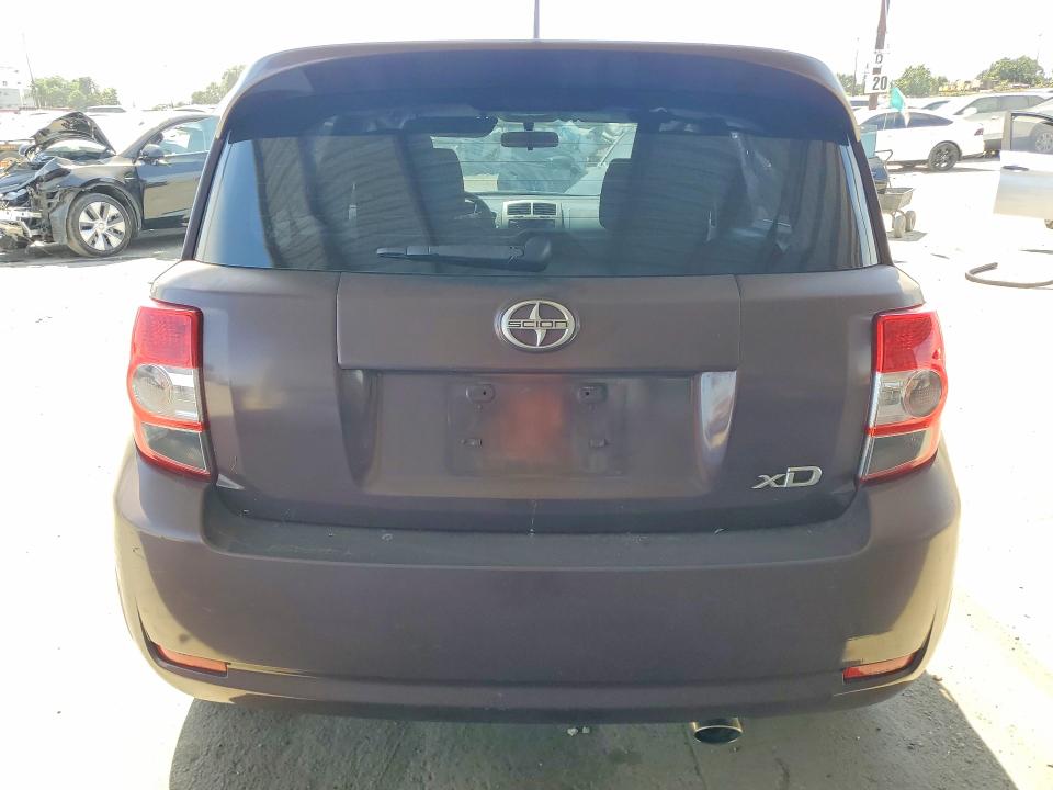 Photo 6 from auction – 2013 SCION XD with VIN JTKKUPB49D1032850
