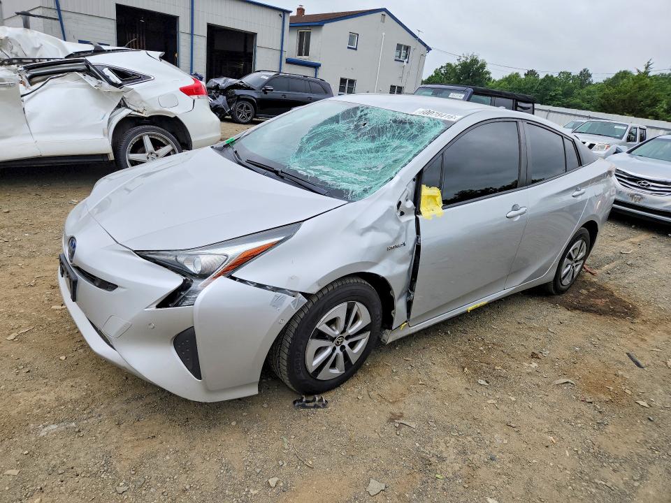 TOYOTA PRIUS 2018 with VIN JTDKBRFU0J3065268 - Photo from auction