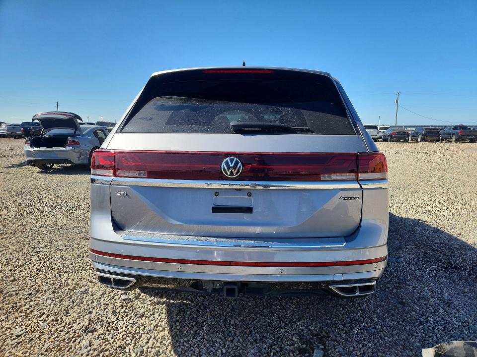 Photo 6 from auction – 2024 VOLKSWAGEN ATLAS with VIN 1V2FR2CA4RC520759