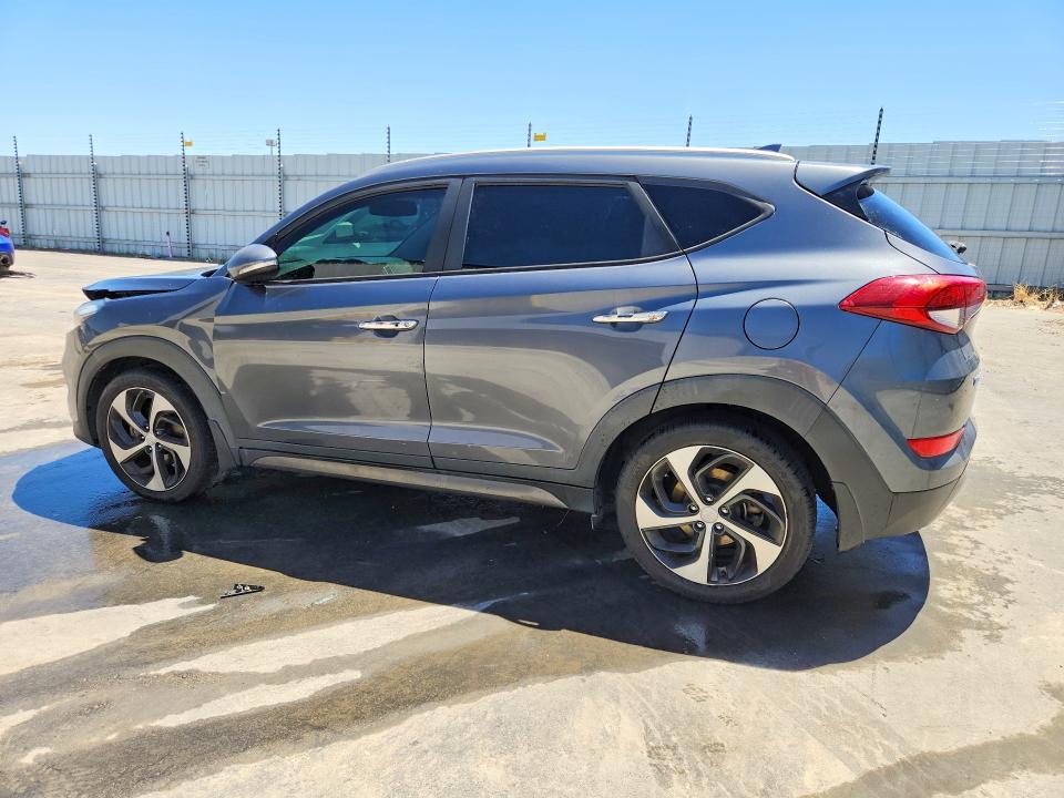 Photo 2 from auction – 2016 HYUNDAI TUCSON with VIN KM8J33A23GU231809
