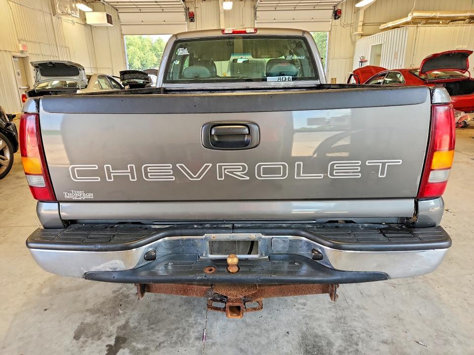 Photo 6 from auction – 2002 CHEVROLET SILVERADO with VIN 2GCEC19V521296156