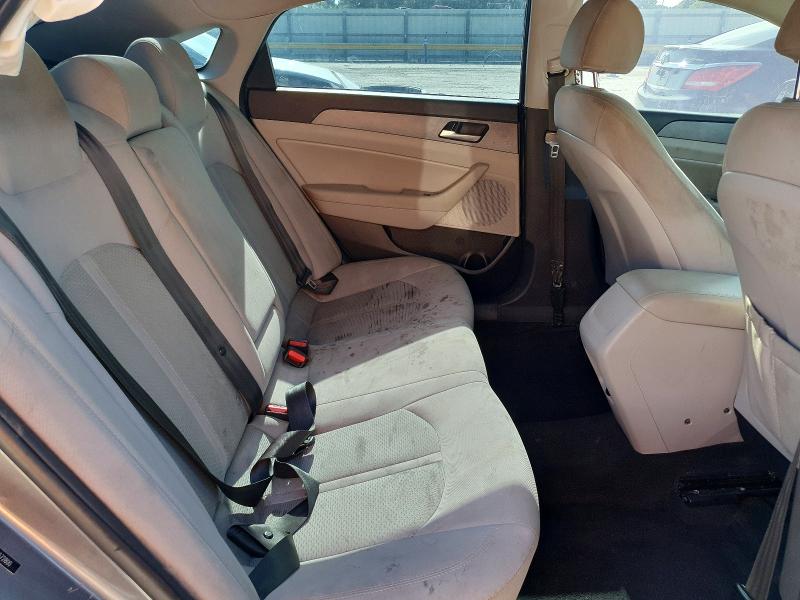 Photo 10 from auction – 2018 HYUNDAI SONATA with VIN 5NPE34AF9JH672800