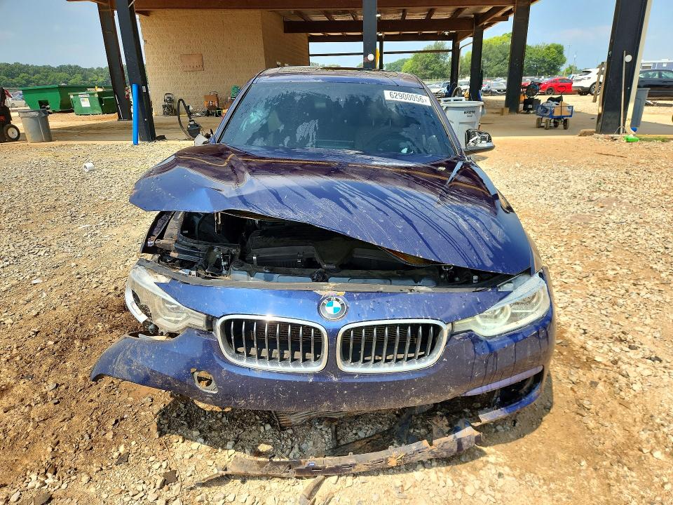 Photo 5 from auction – 2016 BMW 328 with VIN WBA8E9G52GNU29340