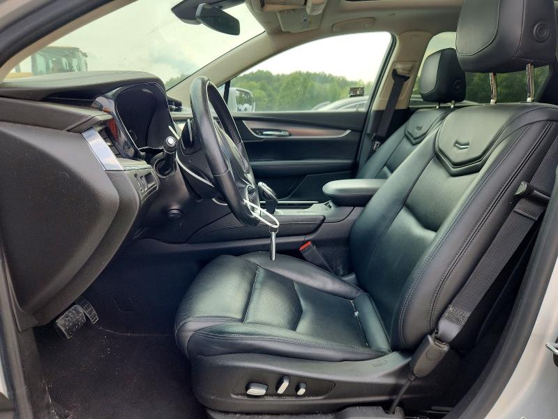Photo 7 from auction – 2018 CADILLAC XT5 with VIN 1GYKNFRS2JZ221933