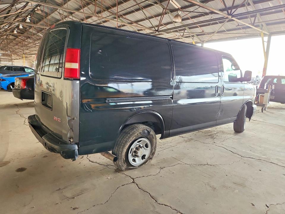 Photo 3 from auction – 2015 CHEVROLET EXPRESS G2500 with VIN 1GCWGFCFXF1177778