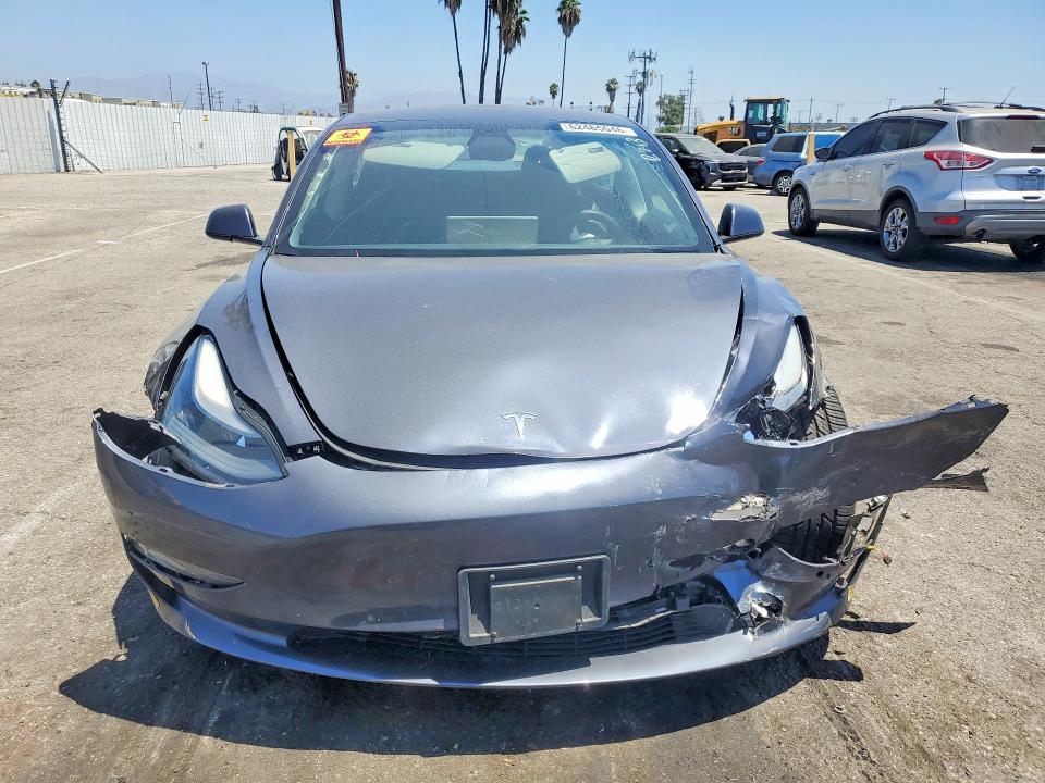صورة رقم 5 من المزاد - 2021 TESLA MODEL 3 مع VIN 5YJ3E1EB2MF025259