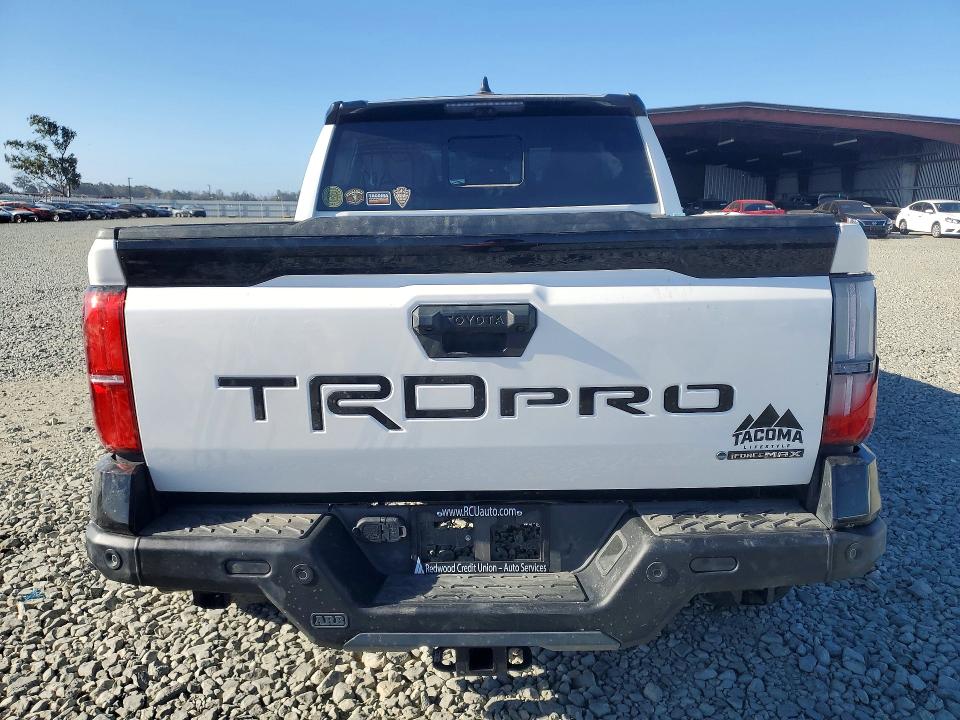 Photo 6 from auction – 2024 TOYOTA TACOMA with VIN 3TYLC5LN5RT008747