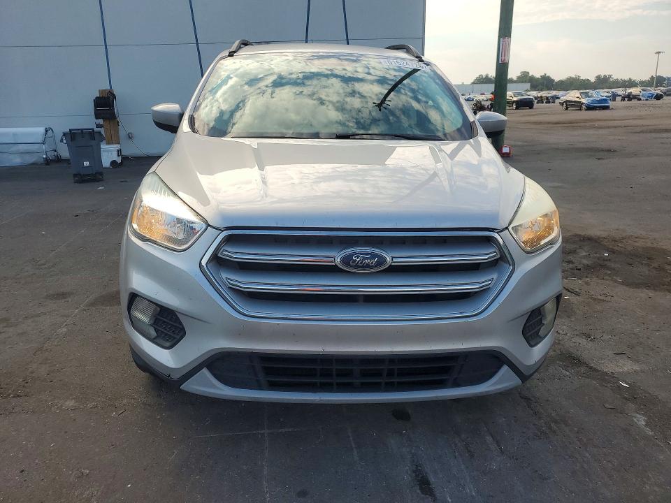 Photo 5 from auction – 2018 FORD ESCAPE with VIN 1FMCU0GD0JUA75183