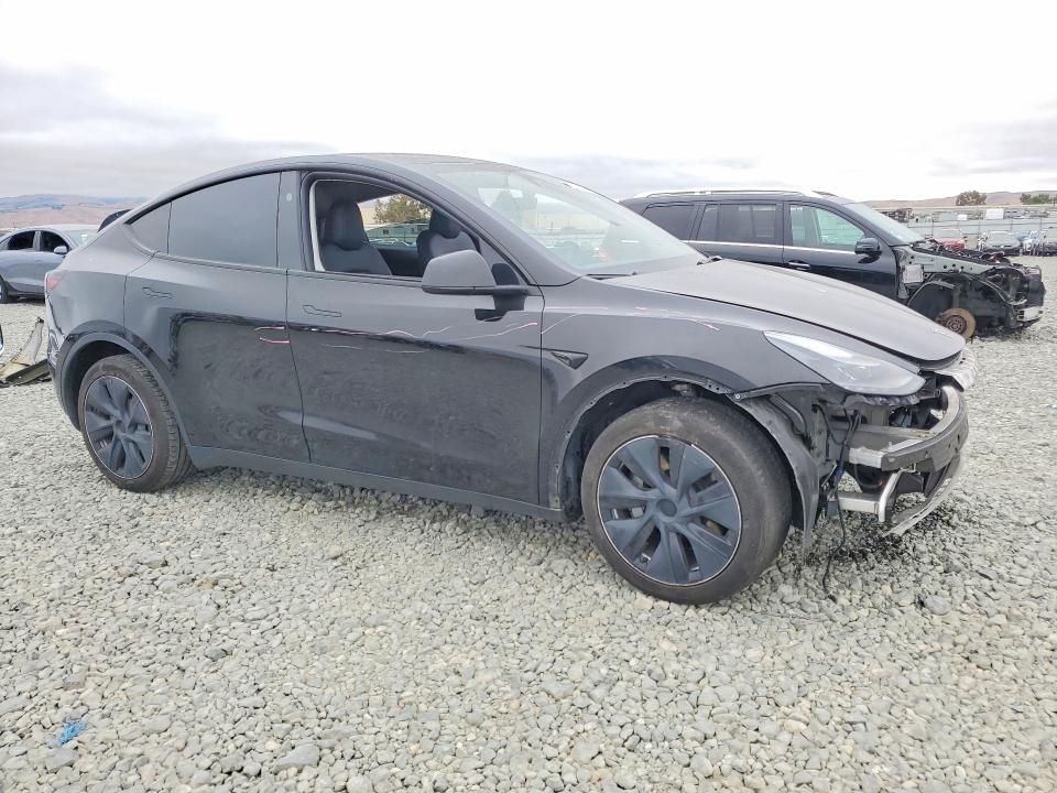 Фото 4 с аукциона – 2023 TESLA MODEL Y с VIN 7SAYGDEE0PF909025