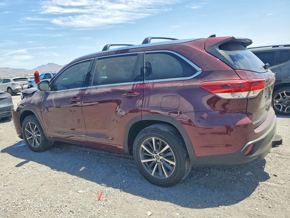 Photo 2 from auction – 2018 TOYOTA HIGHLANDER with VIN 5TDKZRFH1JS254802