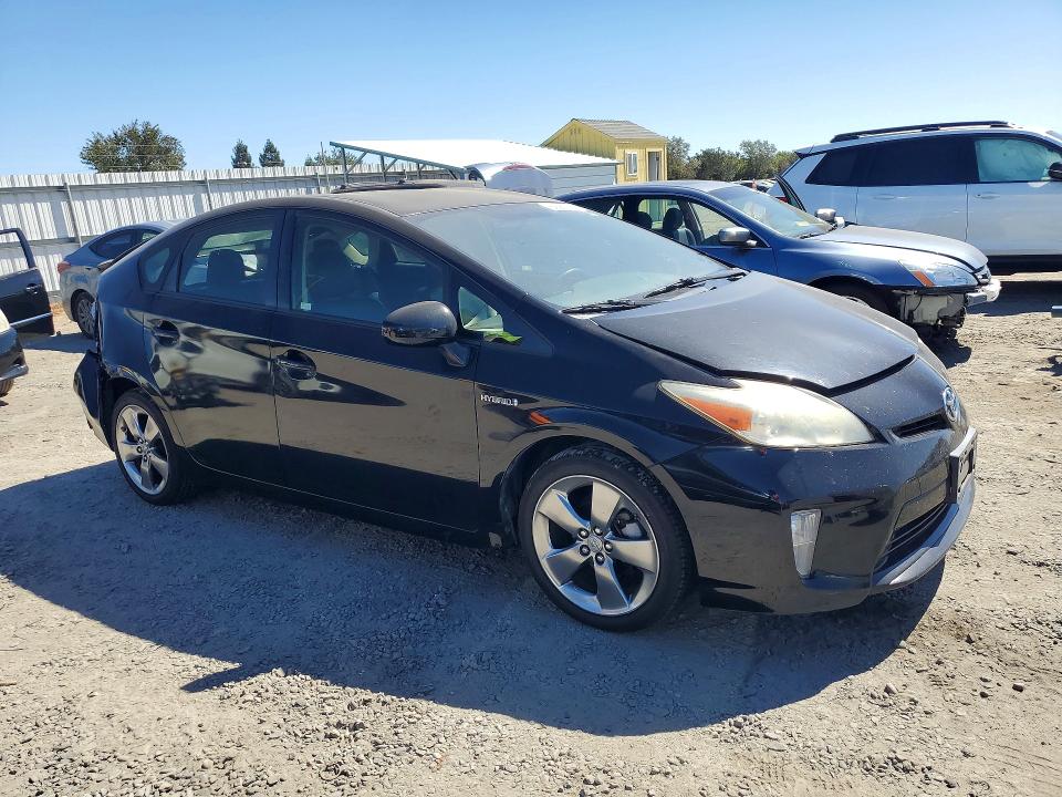 Photo 4 from auction – 2013 TOYOTA PRIUS with VIN JTDKN3DU7D1655989