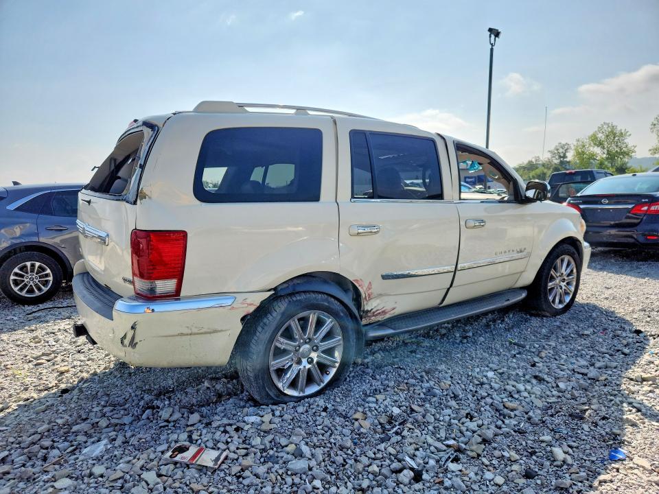 Photo 3 from auction – 2007 CHRYSLER ASPEN with VIN 1A8HW58297F556232