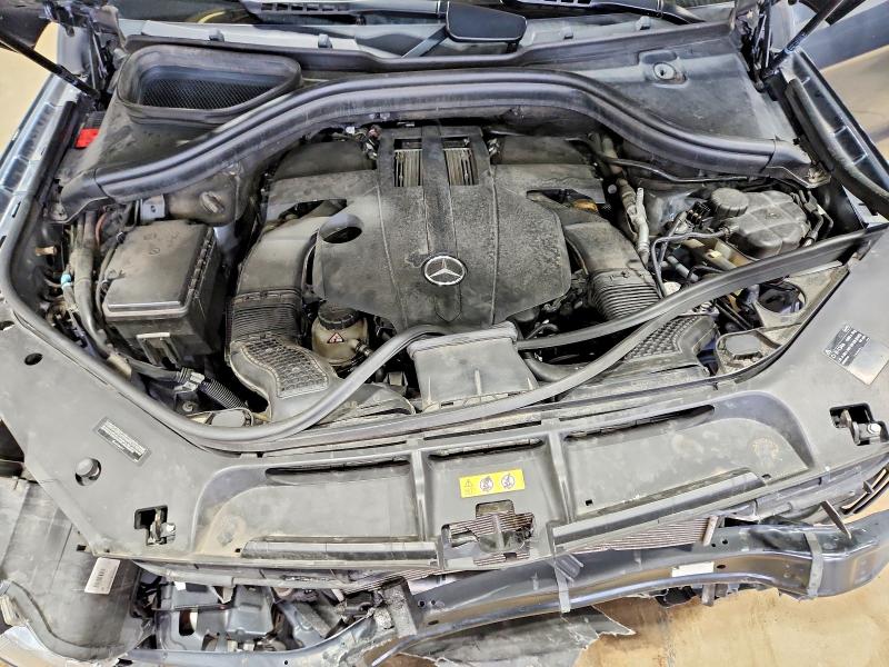 Photo 12 from auction – 2016 MERCEDES-BENZ GL with VIN 4JGDF6EE4GA690584