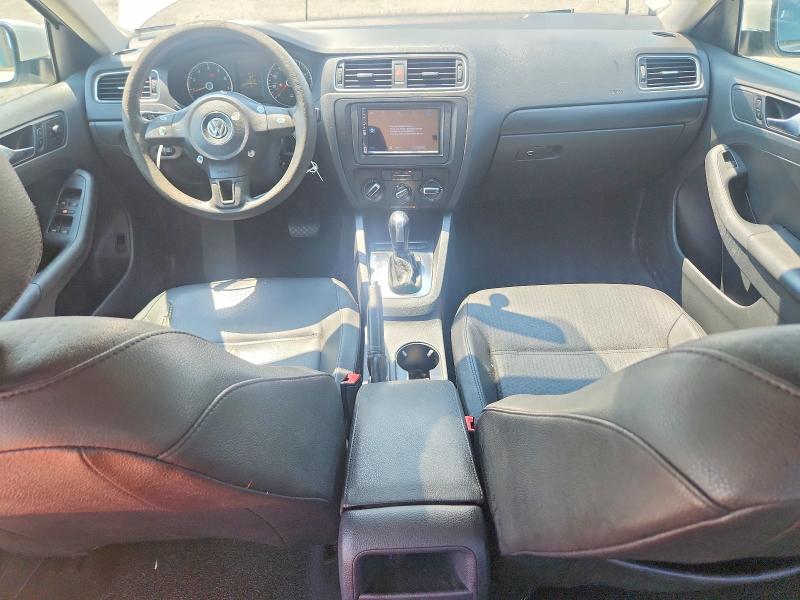 Снимка 8 от търг – 2012 VOLKSWAGEN JETTA с VIN 3VWDX7AJ7CM403047