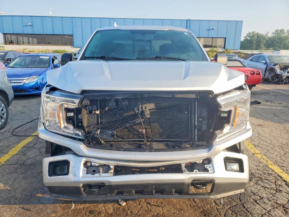 Photo 5 from auction – 2018 FORD F150 with VIN 1FTFX1E56JKC75832