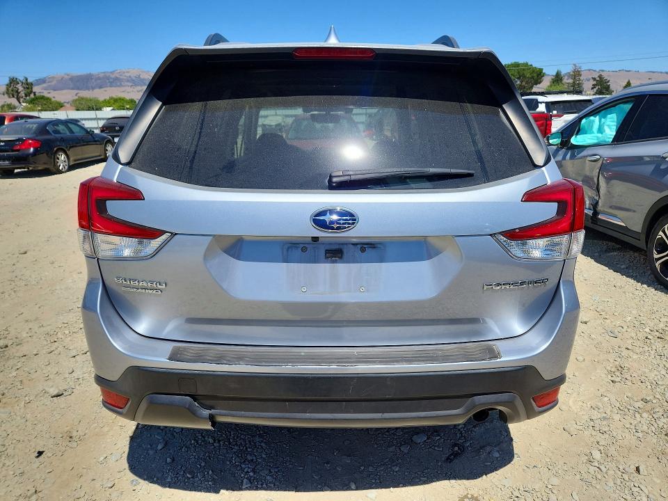 Photo 6 from auction – 2019 SUBARU FORESTER with VIN JF2SKAEC5KH527663