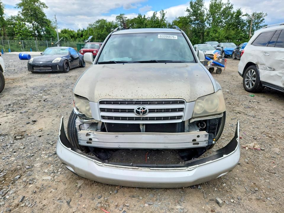 Photo 5 from auction – 2003 TOYOTA HIGHLANDER with VIN JTEGF21A830090367