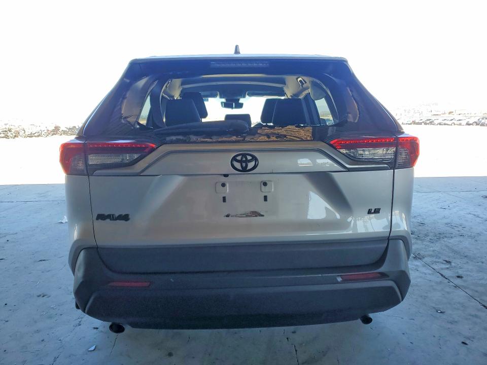 Photo 6 from auction – 2021 TOYOTA RAV4 with VIN 2T3H1RFV4MC101469