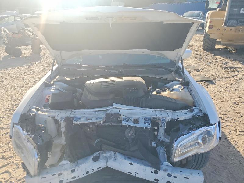 Photo 11 from auction – 2022 CHRYSLER 300 with VIN 2C3CCAAG4NH232680